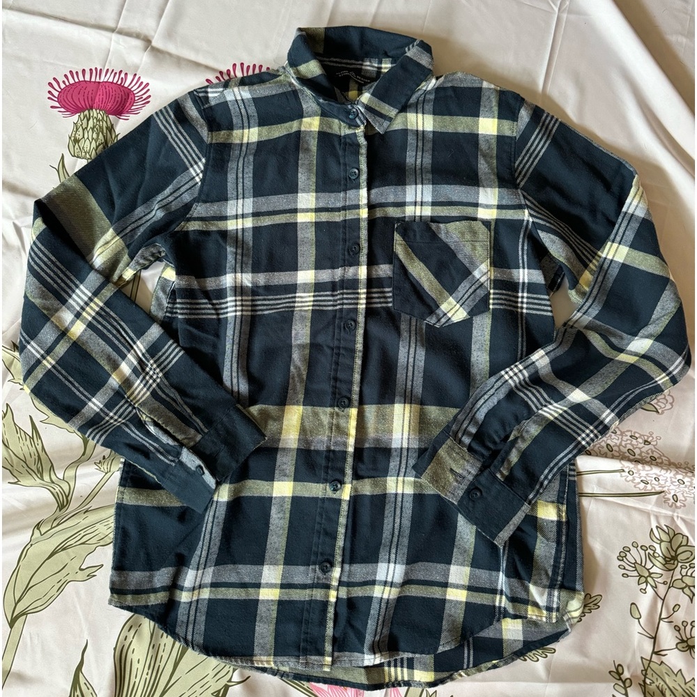 Alpine Design small blue white yellow plaid flannel.  Worn once so gently used.